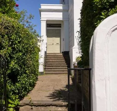 Apartment Stunning 2-bedroom Duplex In The Heart Of Clifton Bristol