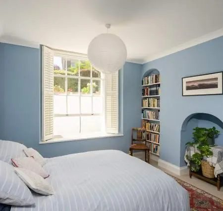 Апартаменты Stunning 2-bedroom Duplex In The Heart Of Clifton