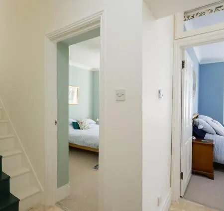 Stunning 2-bedroom Duplex In The Heart Of Clifton Apartamento
